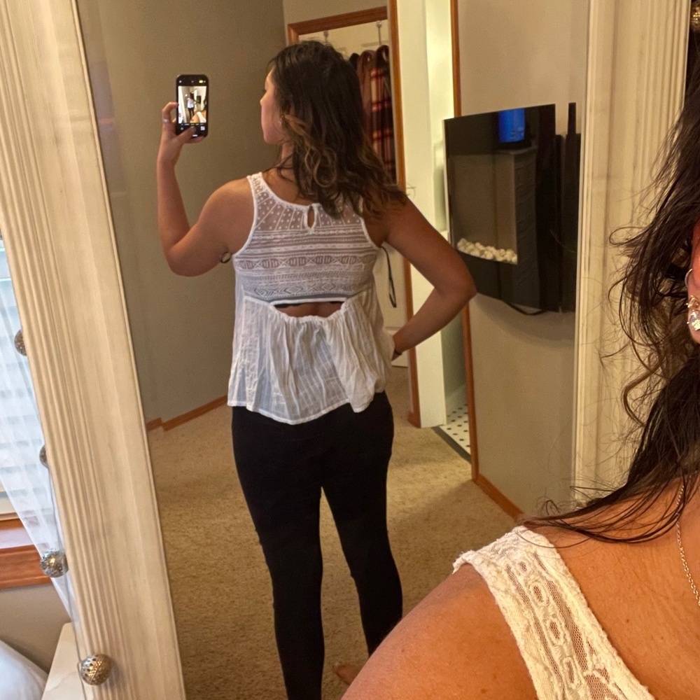 Top - Picture 2 of 2